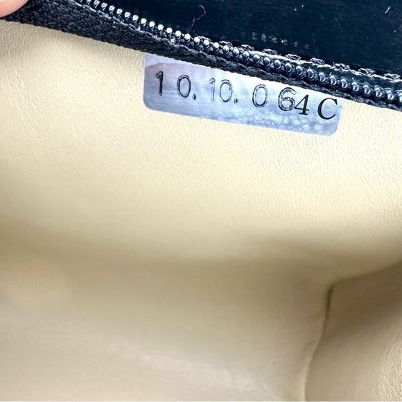 CHANEL Black Patent Leather Pouch Clutch Crossbody Bag with chain AUTHENTIC - Picture 9 of 16